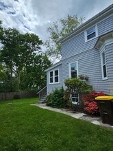 153 Rathgar St in Fall River, MA - Foto de edificio - Building Photo