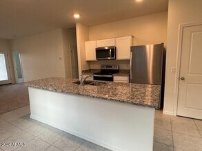 2102 E New Bonnet Ln in Queen Creek, AZ - Building Photo - Building Photo