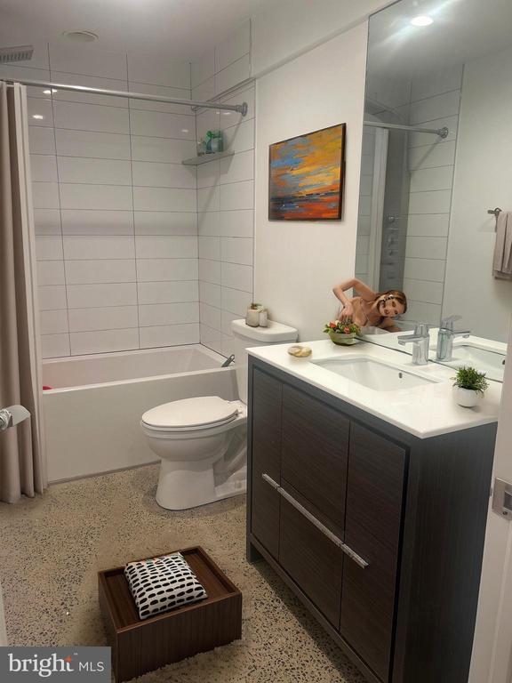 property at 400 Riggs Rd NE