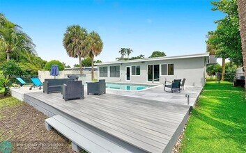 400 NW 20th St in Wilton Manors, FL - Building Photo - Building Photo