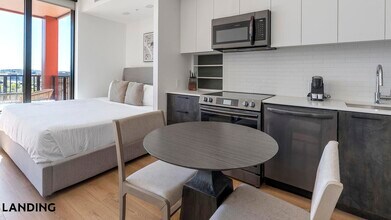 632 Howard Rd SE in Washington, DC - Foto de edificio - Building Photo