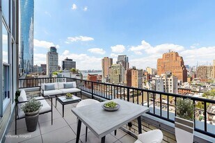 50 Murray St in New York, NY - Building Photo