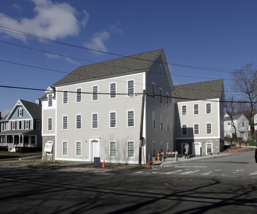 Mead House in Darien, CT - Foto de edificio