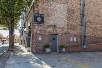 426 Marietta St NW in Atlanta, GA - Building Photo - Building Photo