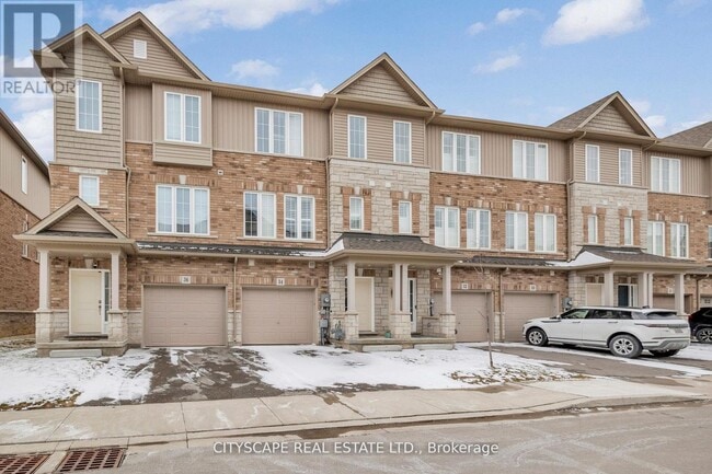 34 Laguna Vlg Cres in Hamilton, ON - Building Photo - Building Photo