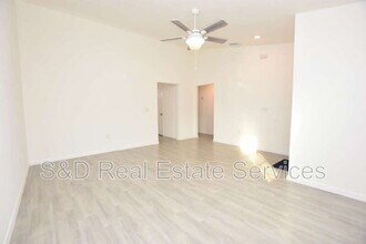 1035 Fox Lake Dr in Lakeland, FL - Building Photo - Building Photo