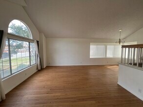 3242 Rollingridge Ave in Palmdale, CA - Building Photo - Building Photo