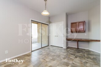 11518 N 154th Ln in Surprise, AZ - Foto de edificio - Building Photo