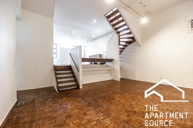 2059 N Clifton Ave, Unit 1