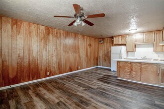 120 McAdams Ln-Unit -H in Huntsville, TX - Building Photo - Building Photo