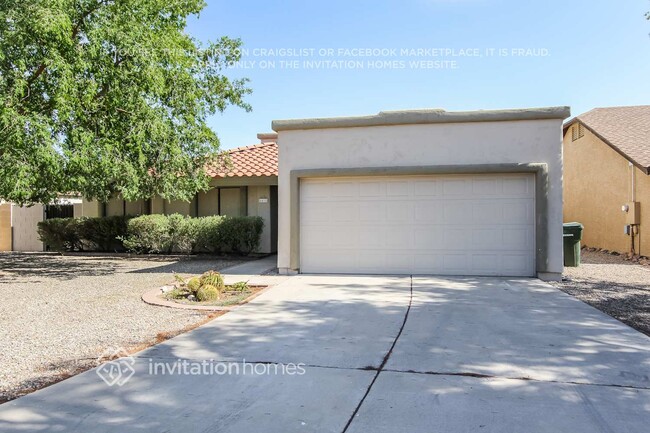 4415 W Acoma Dr in Glendale, AZ - Building Photo - Building Photo