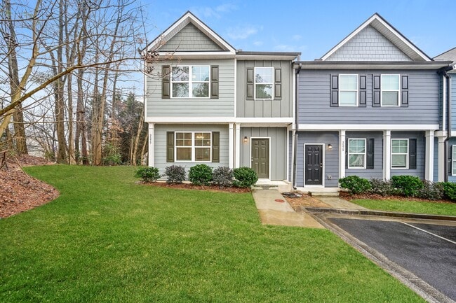 property at 3577 Saratoga Cir