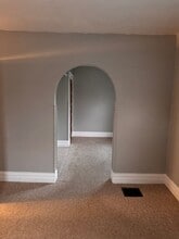 220 Park Ave in New Castle, PA - Building Photo - Building Photo