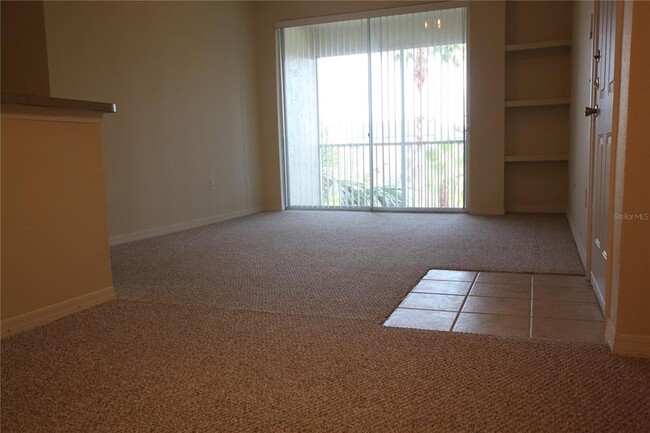 5703 Legacy Crescent Pl in Riverview, FL - Building Photo - Building Photo