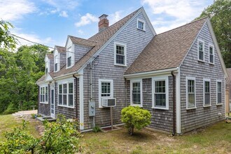 16 Jefferson Shores Rd in Wareham, MA - Building Photo - Building Photo