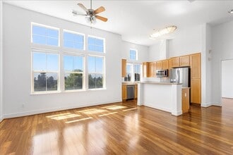 6028 Old Quarry Loop in Oakland, CA - Building Photo - Building Photo