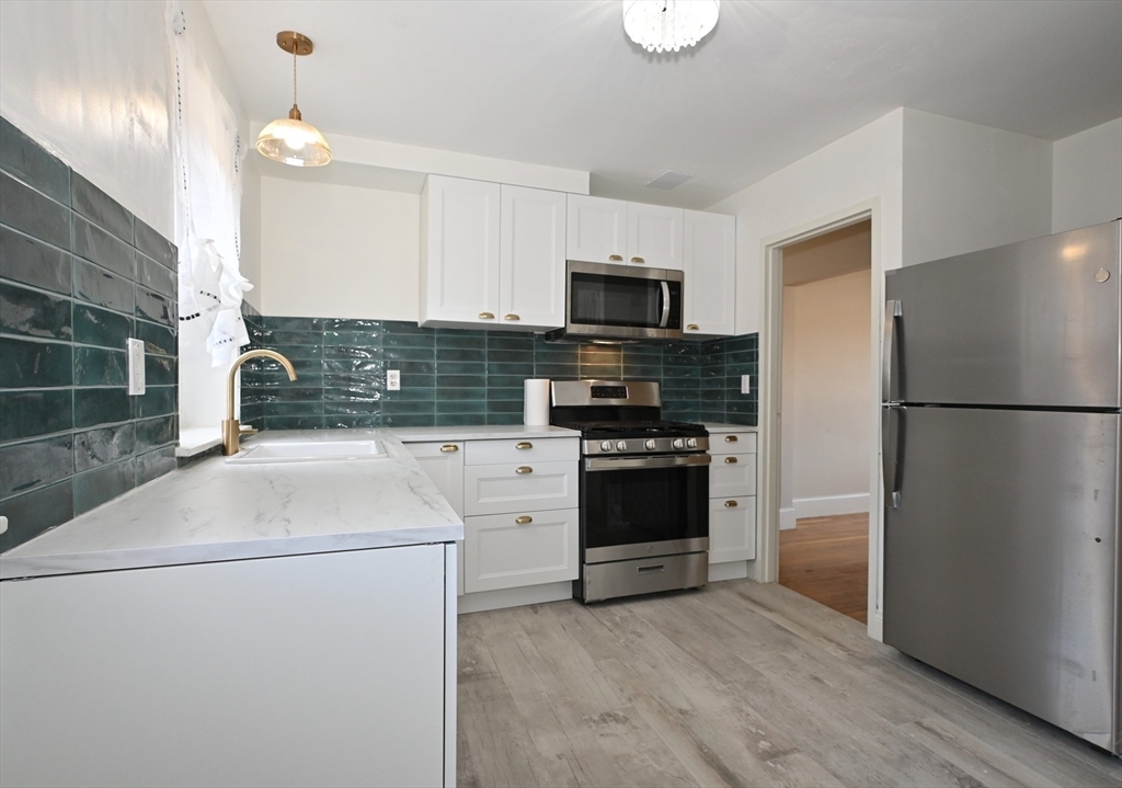 465 Arborway, Unit 13 in Boston, MA - Building Photo