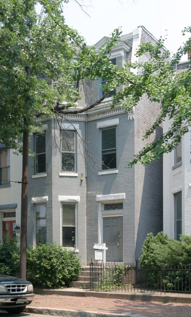 104 E Cary St in Richmond, VA - Foto de edificio - Building Photo