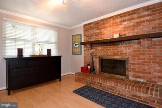 8470 Misty Blue Ct in Springfield, VA - Building Photo - Building Photo