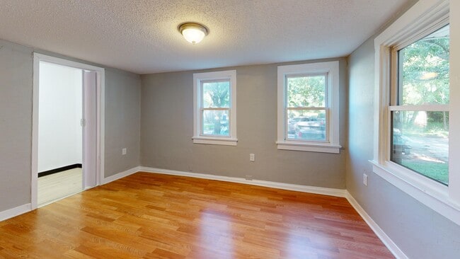 3063 W 47th St in Cleveland, OH - Building Photo - Building Photo