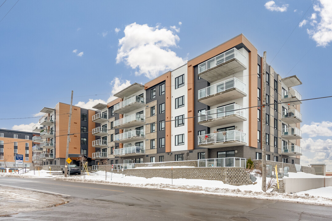 Le 5000 in Lévis, QC - Building Photo