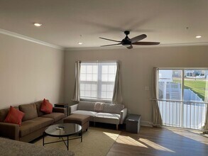 1235 Greylock Ln in Frederick, MD - Foto de edificio - Building Photo