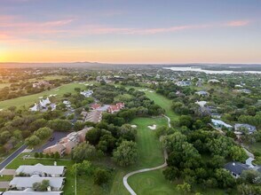 107 Lachite in Horseshoe Bay, TX - Building Photo - Building Photo