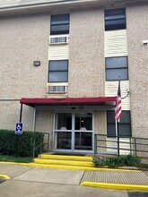 122 Kickapoo St in Palestine, TX - Building Photo - Building Photo