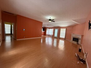 409 Britt Ln in La Vergne, TN - Building Photo - Building Photo