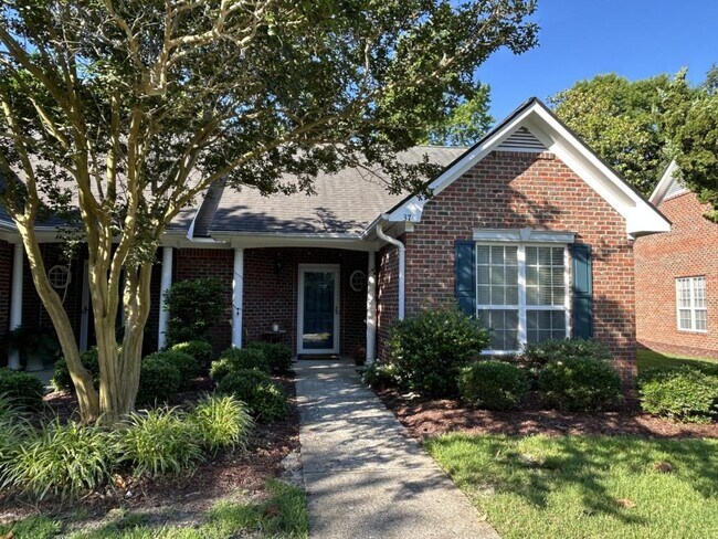 1600 Sturdivant Dr in Wilmington, NC - Building Photo - Building Photo