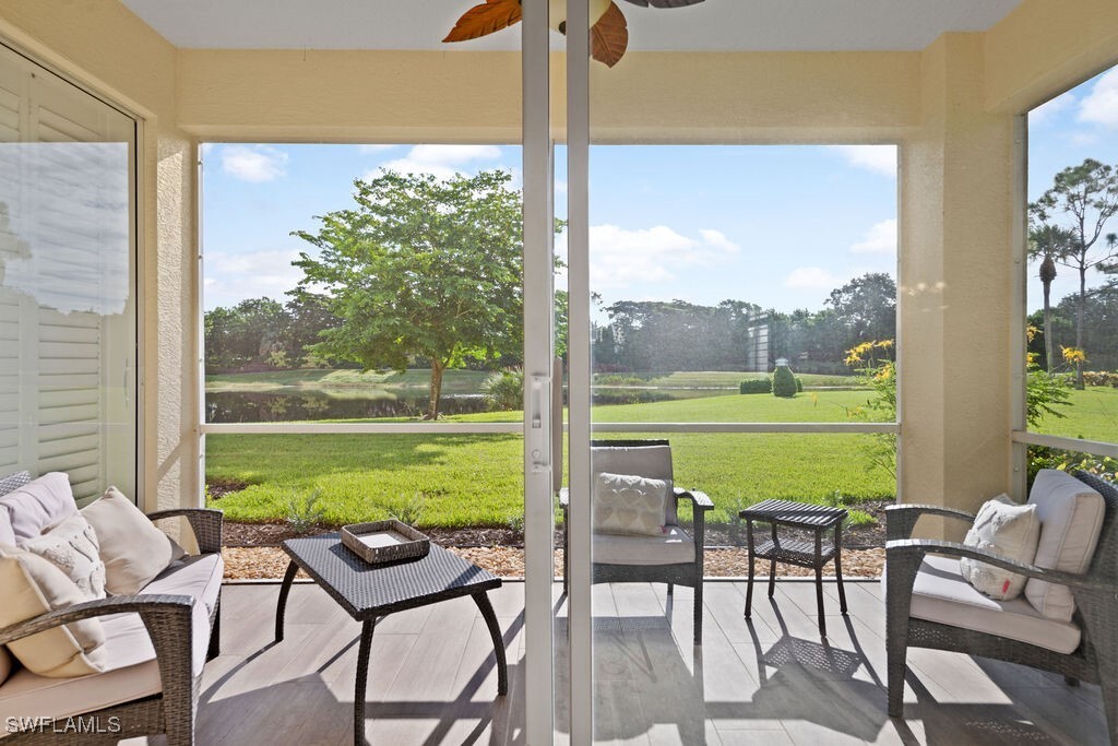 2310 Carrington Ct in Naples, FL - Building Photo