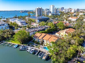 858 Hudson Ave in Sarasota, FL - Building Photo - Building Photo