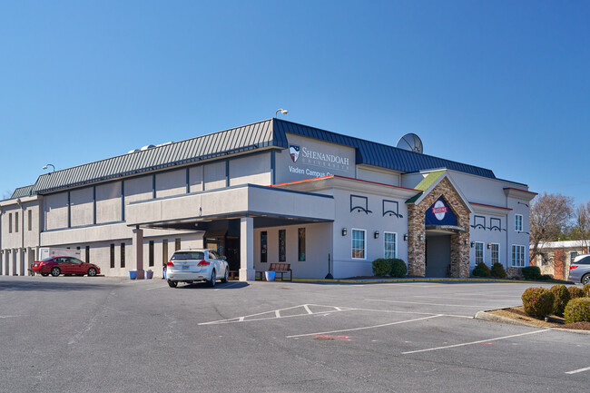 Vaden Campus Commons in Winchester, VA - Building Photo - Building Photo