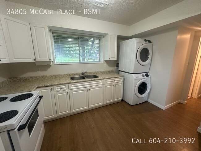 34805 McCabe Pl in Abbotsford, BC - Building Photo - Building Photo