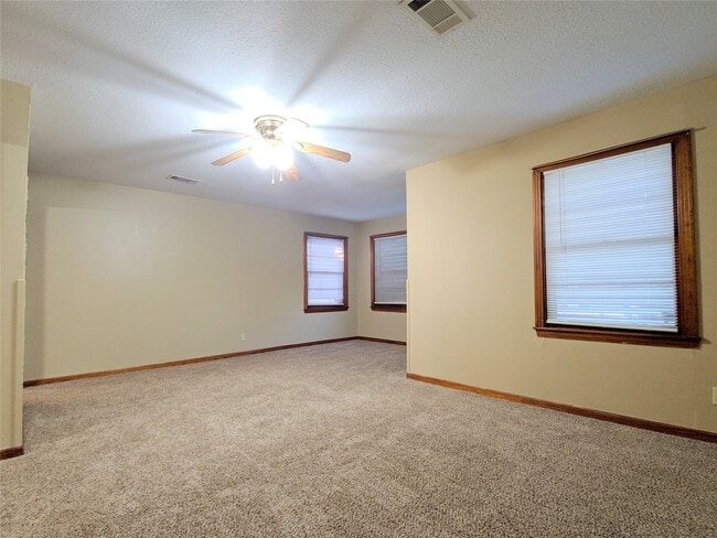 property at 1717 Hawthorne St