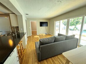 13940 Antigua Dr in Seminole, FL - Building Photo - Building Photo