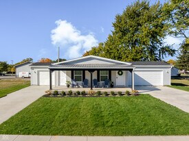 340 S Walnut St in Atlanta, IN - Building Photo