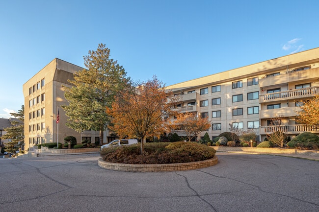 Elmwood Park Condominium II in Staten Island, NY - Building Photo - Building Photo