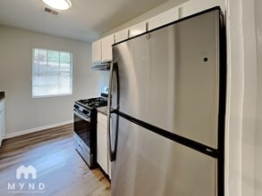 4053 Doster St SW in Atlanta, GA - Building Photo - Building Photo