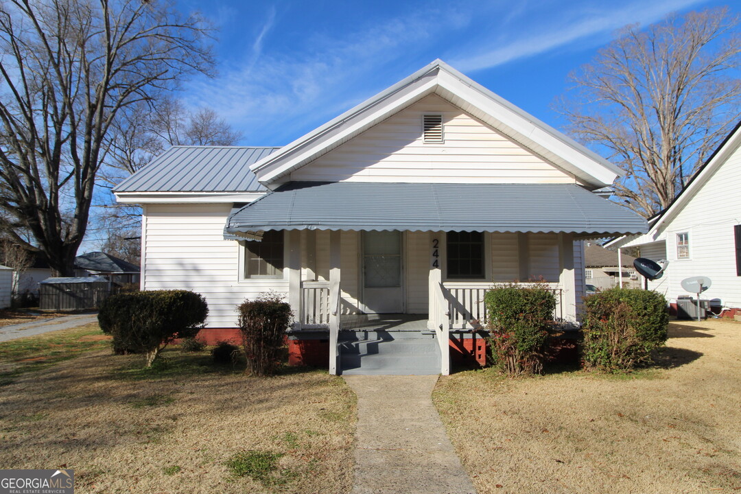 244 Litchfield St in Rockmart, GA - Building Photo