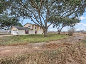 10445 FM442 in Boling, TX - Building Photo - Building Photo