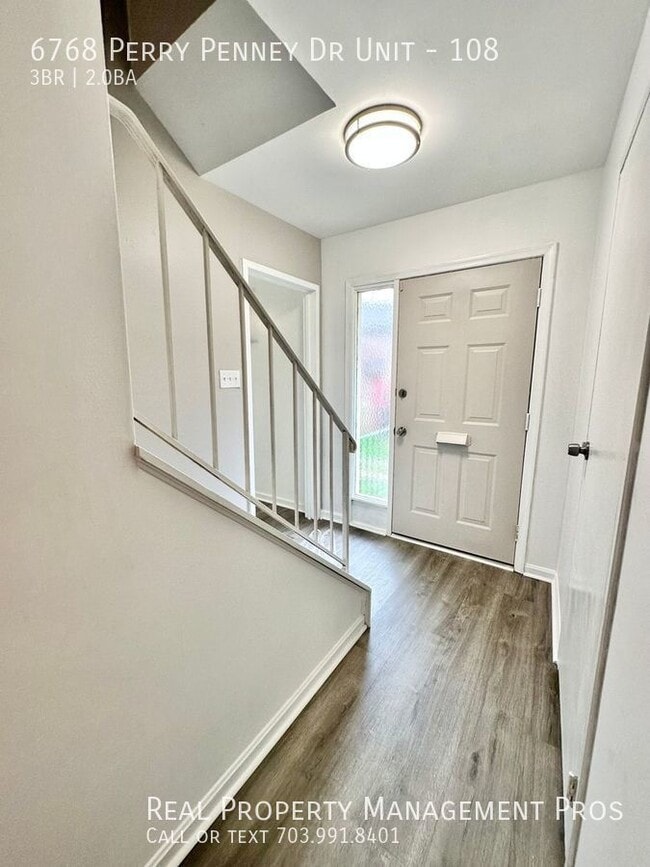 6768 Perry Penney Dr in Annandale, VA - Building Photo - Building Photo