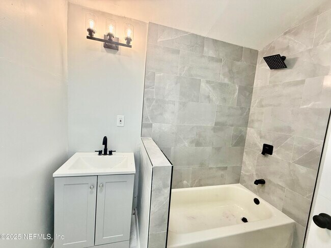 8930 Free Ave in Jacksonville, FL - Building Photo - Building Photo