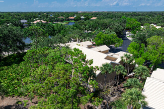 Lakemont Cove in Bonita Springs, FL - Building Photo - Building Photo