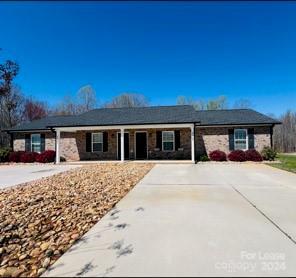 4427 Dillbrook Ln in Denver, NC - Building Photo