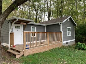 1513B Lock Rd in Nashville, TN - Building Photo