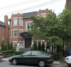 317-319 Lonsdale Rd in Toronto, ON - Building Photo - Building Photo