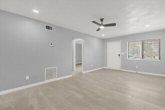 1944 Dardanelle Dr in Pine Hills, FL - Building Photo - Building Photo