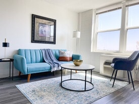 2515 Burnet Ave in Cincinnati, OH - Building Photo