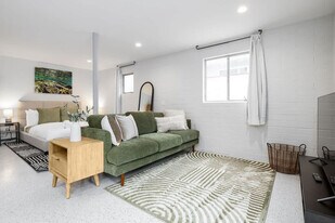 4000 Highland Dr in Carlsbad, CA - Building Photo